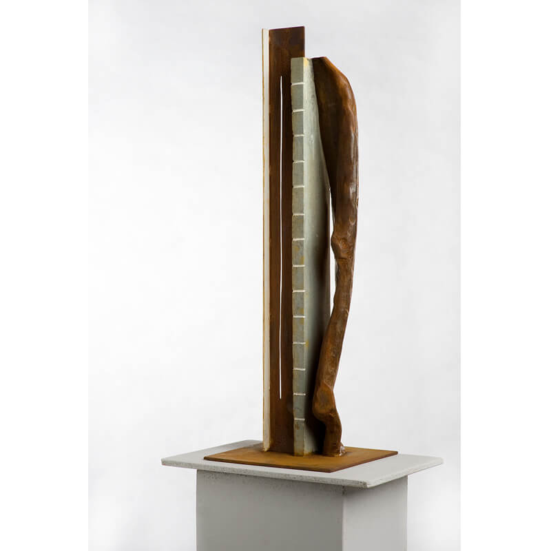 o.T., 2019, Anröchter Dolomit, Eisenguss, Corten-Stahl, Lack <br>H 67 cm, B 23 cm, T 20 cm