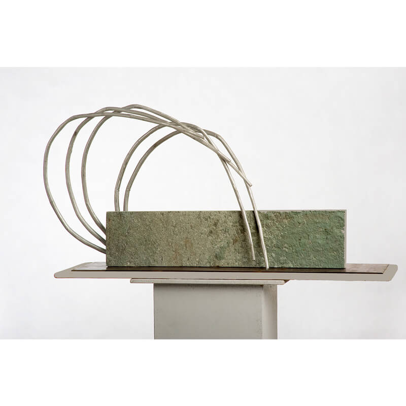 o.T., 2019, Anröchter Dolomit, Aluminiumguss, Corten-Stahl <br>H 40 cm, B 76 cm, T 17 cm