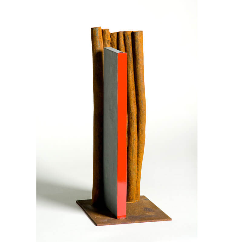 o.T. , 2015, Anröchter Dolomit, Eisenguss, Corten-Stahl, Lack, H 40 cm, B 16 cm, T 21 cm