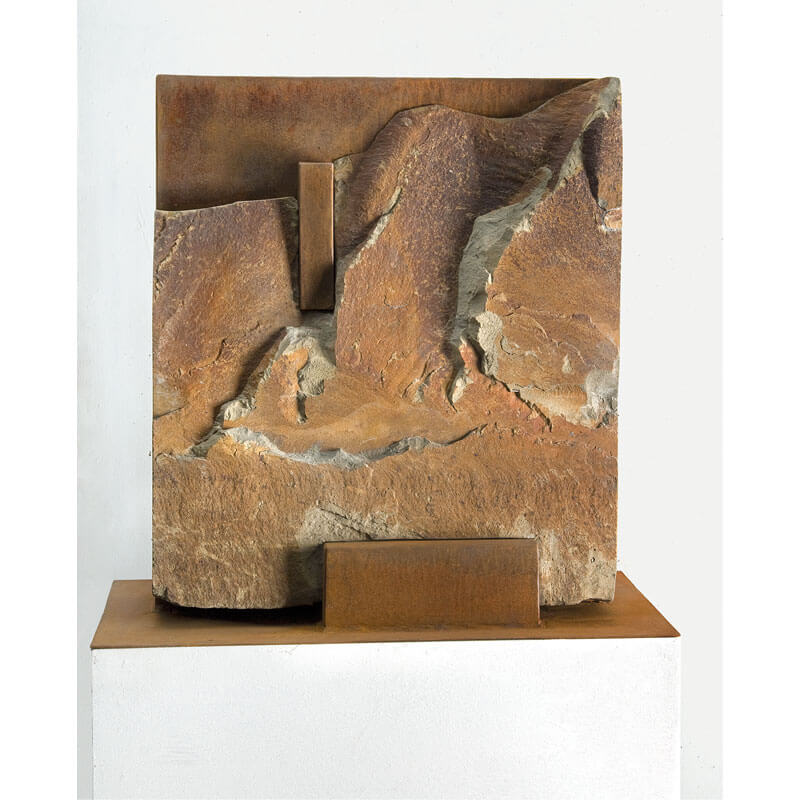 o.T., 2009, Anröchter Dolomit, Corten-Stahl, H 80 cm, B 76 cm, T 42 cm, Privatbesitz