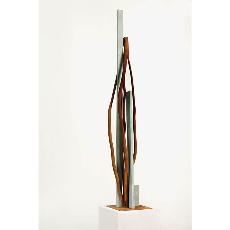 o.T. (a.d. Serie: Gebärde der Natur), 2011, Anröchter Dolomit, Eisenguss, Corten-Stahl, H 165 cm, B 28 cm, T 29 cm