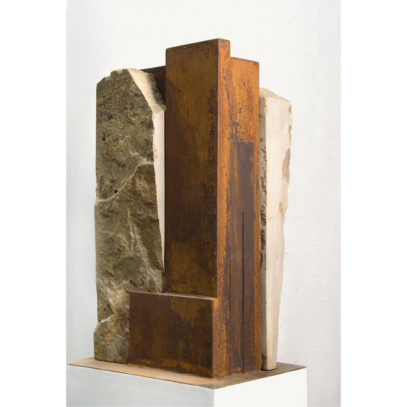 o.T., 2007, Ruhrsandstein, Corten-Stahl, H 102 cm, B 28 cm, T 57 cm